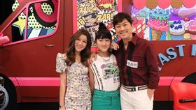 侯昌明,曾雅蘭,女兒,侯塞蕾。圖／中天提供