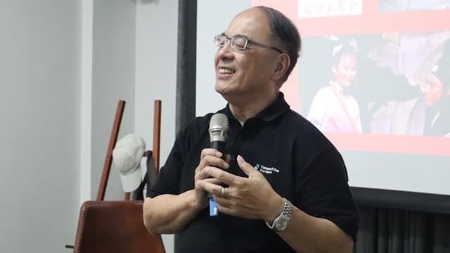 影迷忘我投入賞情慾　藍祖蔚暢談李行