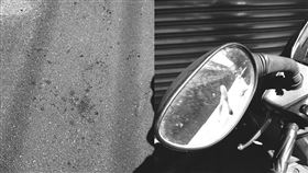 血跡,機車,麻煩,報警(翻攝自 爆怨公社)