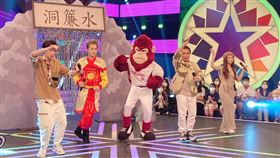 ▲樂天桃猿吉祥物大聖上《綜藝大熱門》 。（圖／樂天桃猿球團提供）
