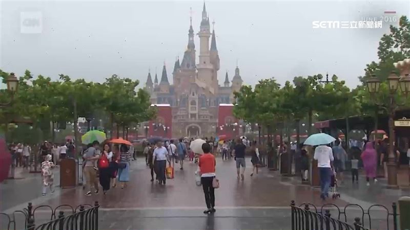港第3波疫情　急封迪士尼、海洋公園