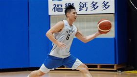 SBL新人選秀將登場　李漢昇狀元呼聲高第18季超級籃球聯賽新人選秀會（SBL）15日即將登場，14日舉行測試會，擁有中國全國男子籃球聯賽（NBL）資歷的李漢昇，狀元呼聲最高。中央社記者黃巧雯攝　109年7月14日
