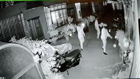 高雄,嘉義,賭博網站,跳舞,潑漆,校園,