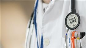 雙醫家庭,醫師,牙醫,富庶(翻攝自 Pixabay)