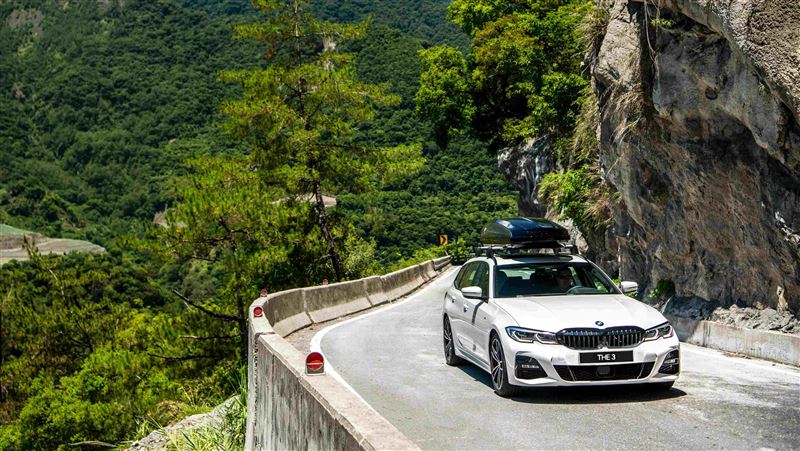 享受暑假　住飯店還能開BMW兜風