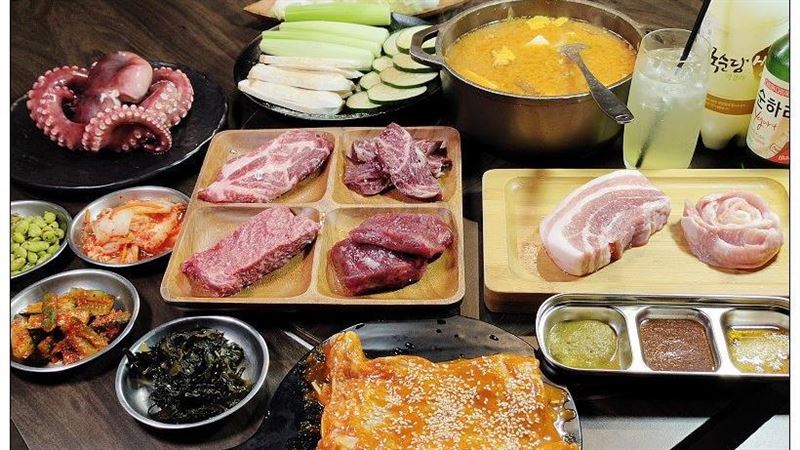 夏季燒烤這樣吃　整隻章魚讓你端上桌