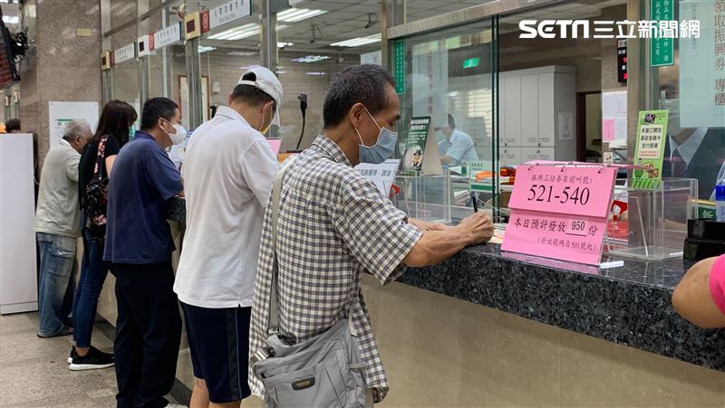 三倍券賣63萬份　郵局揭2地雷時段