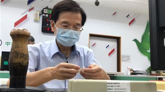 38年郵局老員工明退休今仍忙發券