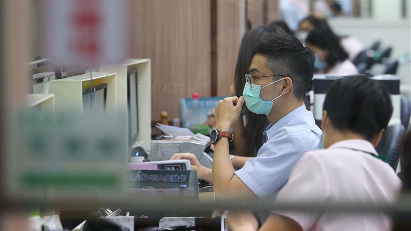 郵局短暫當機　林佳龍：壓力測試開始