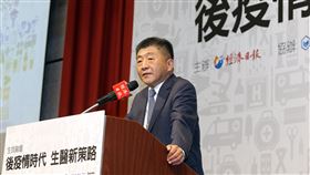 陳時中出席後疫情時代生醫新策略論壇「後疫情時代 生醫新策略」論壇15日在台大醫院國際會議中心舉行，邀請產官學研各領域專家，共同探討疫情後台灣生醫產業的投資發展策略，衛福部長陳時中（圖）應邀致詞。中央社記者郭日曉攝  109年7月15日