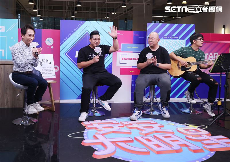 草爺安安大明星。（記者邱榮吉/攝影）