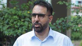 新加坡工人黨黨魁畢丹星任重道遠新加坡大選落幕，反對黨工人黨搶占10席，如今的工人黨面臨世代交替新局，新世代接棒的黨魁畢丹星任重道遠。圖為畢丹星於6月30日大選提名日接受媒體訪問。中央社記者黃自強新加坡攝　109年7月15日