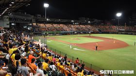 台南市立台南棒球場。（圖／記者王怡翔攝影）
