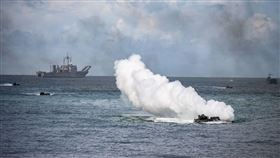 漢光36號演習「聯合登陸作戰操演」16日於加祿堂海灘展開。（圖／軍聞社提供）