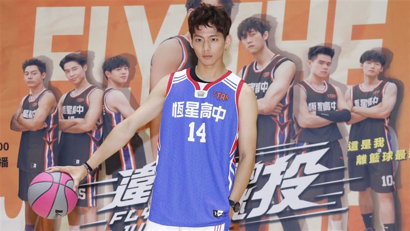 藝人的工作就是帥帥拍照？男星吐心聲