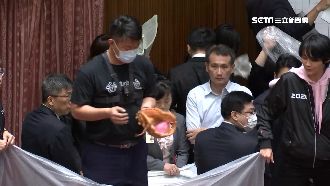 穩接水球!陳柏惟棒球手套「神捕球」
