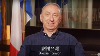 法駐台代表謝謝台灣！352字網淚崩