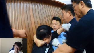 曝藍綠委互毆影片　陳柏惟：那是真打