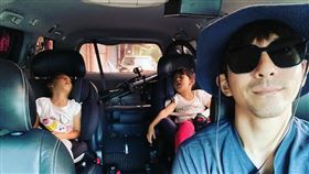 賈靜雯,修杰楷,咘咘,BO妞。翻攝自臉書