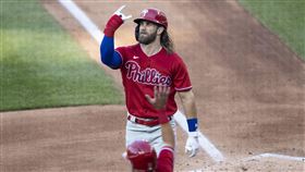▲哈波（Bryce Harper）在對外賽敲出3分砲。（圖／美聯社／達志影像）