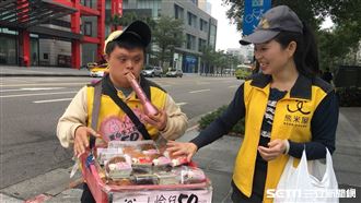 大哥哥大姊姊！愛心餅乾真相　網淚挺