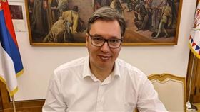 塞爾維亞總統武契奇宣布自己已在一家體育學院註冊。（圖／翻攝自武契奇Instagram）