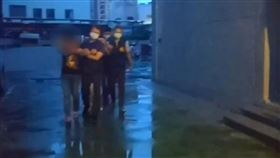 玻璃窗,空氣槍,高雄,精品店（圖／翻攝畫面）