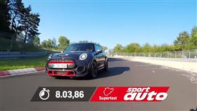 ▲Mini John Cooper Works GP前往紐柏林賽道測試（圖／翻攝Sport Auto Youtube）