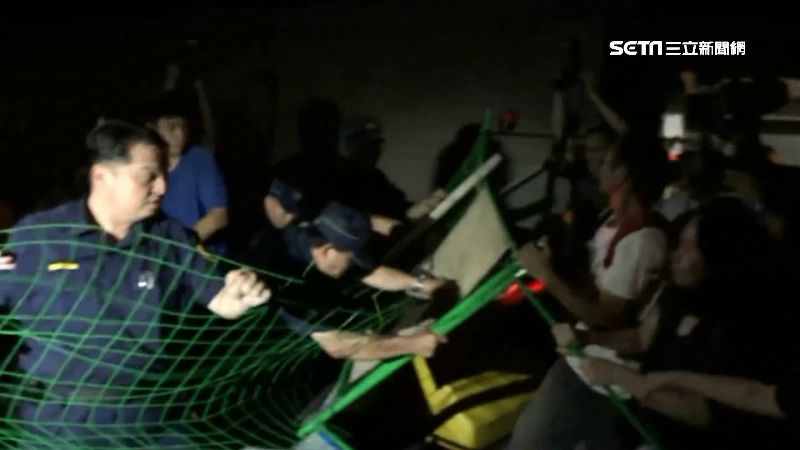 南鐵案拆遷前夕　聲援團體和警爆衝突