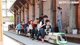 高雄市代理市長楊明州表示，只要到高雄觀光消費、憑發票可到「高雄振興購物嘉年華」活動平台登錄參加抽獎。（圖／高雄市政府提供）