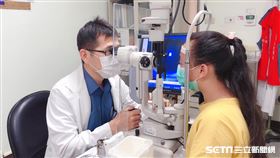 衛生福利部南投醫院眼科主任何建賢(南投醫院提供)