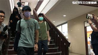 新／恩師控違反著作權　青峰現身出庭