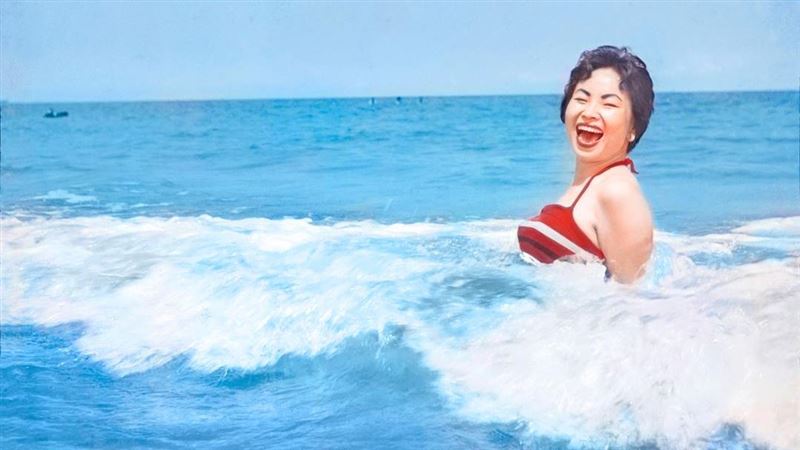 老照片故事／60年前的海水正妹好辣