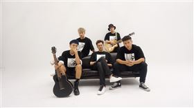 張三李四專輯同名新歌《Seen it all？》。（圖／安樂茂思國際提供）

金曲常勝軍 