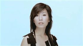 阿桑演唱《薔薇之戀》片尾曲「葉子」爆紅。（圖／翻攝自YouTube）