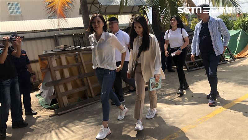 123頁論文抄的？李眉蓁笑著不面對