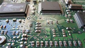 全球半導體製造設備市場2020年可望達632億美元，將成長6%，SEMI預期，2021年半導體製造設備市場將進一步達700億美元規模，再成長超過1成，並創歷史新高。（示意圖／圖取自Pixabay圖庫）