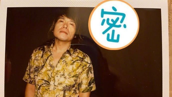 伍佰改行攝影師　封面竟是超大咖影帝