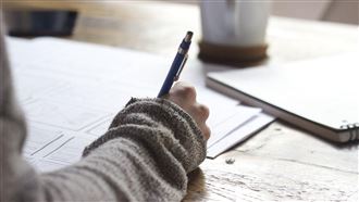 學術界潛規則！碩論文被學姐「整碗端去」