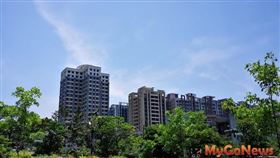 淡水地政統計民眾首購轄內房屋數據，女性比例占多數，並以購置淡海新市鎮範圍內房屋為主（圖／資料照）