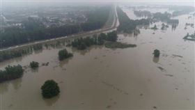 安徽無為市防指緊急發佈命令！內河3000畝下圩口所有人員全部撤離（圖／翻攝環球網）