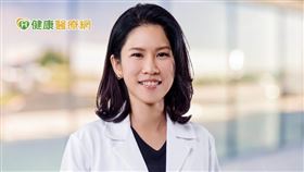 柳營奇美醫院婦產科魏君卉醫師提醒，暑假期間，年輕男女聯誼或派對活動頻繁，做好雙重防護，保護自己避免意外懷孕！