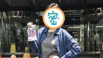 驚！賈靜雯黑眼圈全變樣　媽認不出來