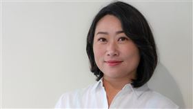 恆春鎮長補選　書屋女主人郭德慧登記參選屏東恆春鎮長補選22日登記截止，共有5人登記，恆春有名的獨立書屋女主人郭德慧（圖）目前人在坐月子，22日由夫婿為她登記參選。（郭德慧提供）中央社　109年7月22日