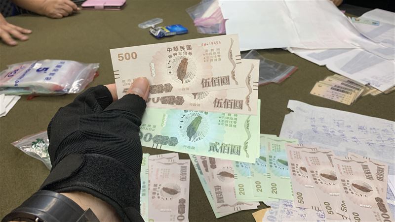 警攻堅賭場驚見三倍券　傻眼畫面曝光
