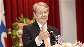 紀維德獲頒經濟專業獎章（3）荷蘭駐台代表紀維德（圖）任內促進台荷雙方各層面深入交流，使雙邊關係更為緊密，經濟部長王美花23日下午在經濟部頒贈經濟專業獎章給紀維德。中央社記者張皓安攝　109年7月23日