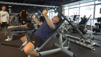 健身燃燒脂肪　器具無安全距離恐傷人