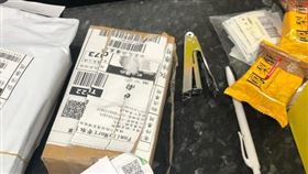 超取包裹被開過　店員1句話她氣炸（圖／翻攝自爆怨公社臉書）