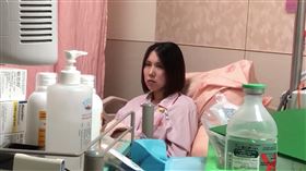 尋求連任的民進黨立委余天，今（10日）晚間將於三重舉行「咱攏坐著同隻船」選前之夜造勢晚會，稍早余天也在臉書上釋出造勢影片，二女兒余苑綺雖然還在積極化療中，但最後一刻仍現身替老爸余天催票！翻攝自余天臉書