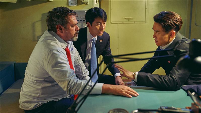 鄭雨盛一轉頭　柳演錫「被帥到NG」